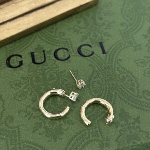 Multiple half-circle earrings - Image 2