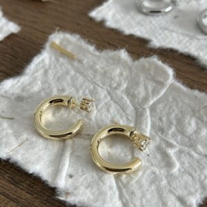 Multiple half-circle earrings - Image 8