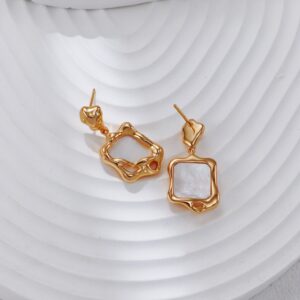 S925 silver vintage gold white pearl earrings - Image 5
