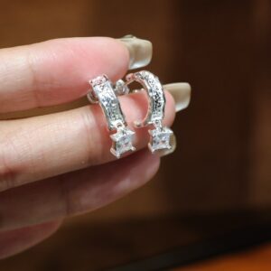 Pure silver C-shaped zircon earrings - Image 3