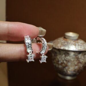 Pure silver C-shaped zircon earrings - Image 5