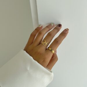 Love-shaped hollow-woven ring - Image 9
